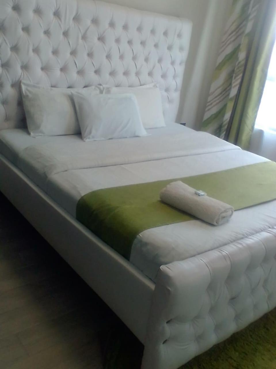 Hotel Royalty Cubes-Jkia Nairobi Esterno foto